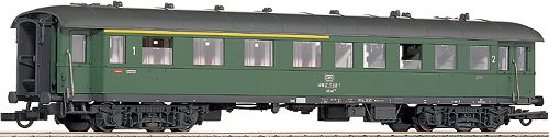 Express Train Passenger car 1st/2nd class<br /><a href='images/pictures/Roco/44552.jpg' target='_blank'>Full size image</a>